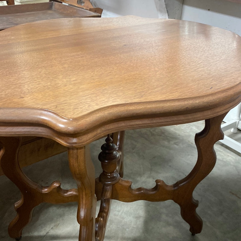 Turtle Top Antique Parlor Table