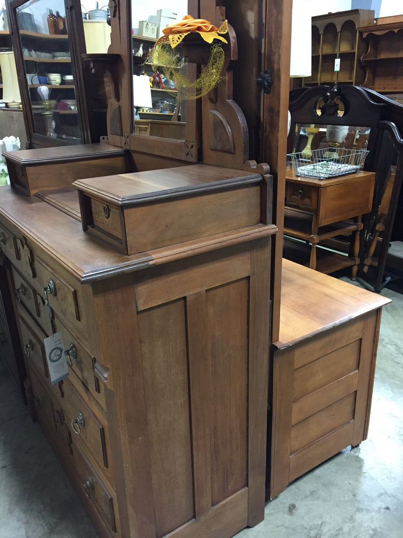 Gorgeous Chest w Mirror & Glove Boxes
