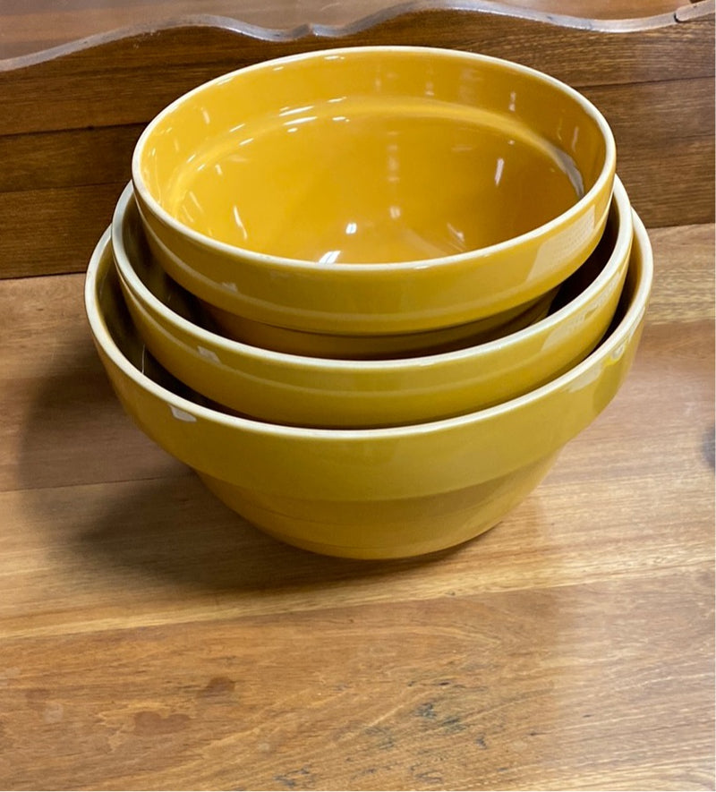 Crate & Barrel Ribbed Mixing Bowl Set - Mustard