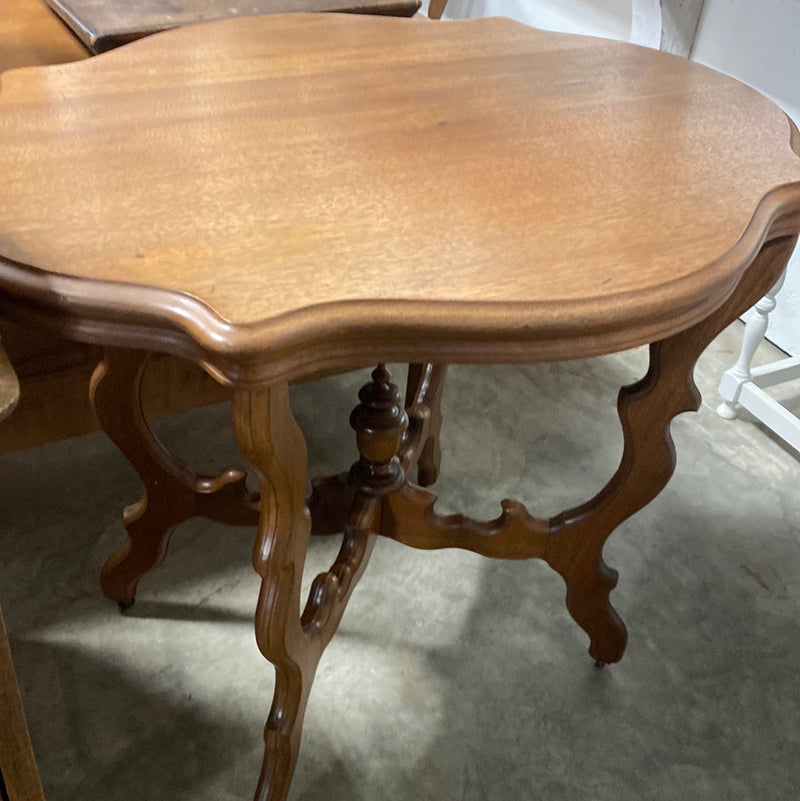 Turtle Top Antique Parlor Table